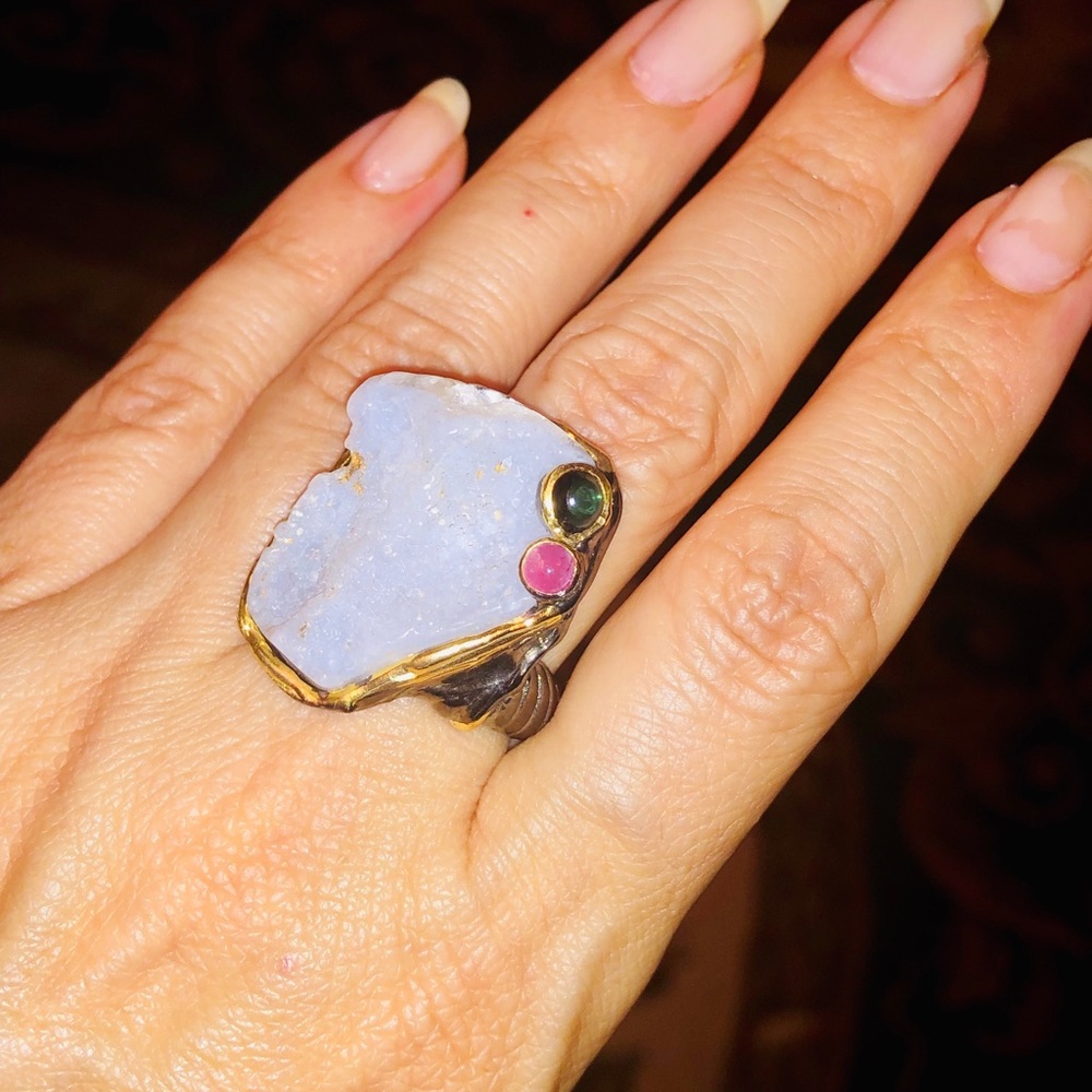 Very Unique Genuine Chalcedony Ring - image 6